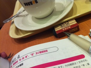 hgD[